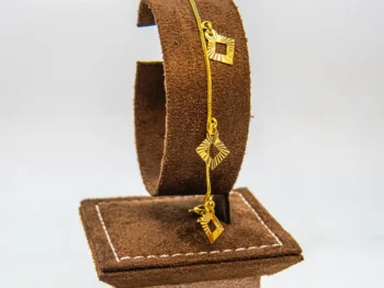 Gold Bracelet 18